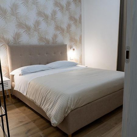 A Casa Di Edel Bed & Breakfast Naples Exterior photo