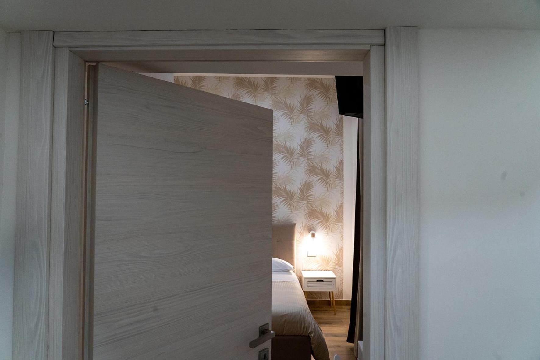 A Casa Di Edel Bed & Breakfast Naples Exterior photo